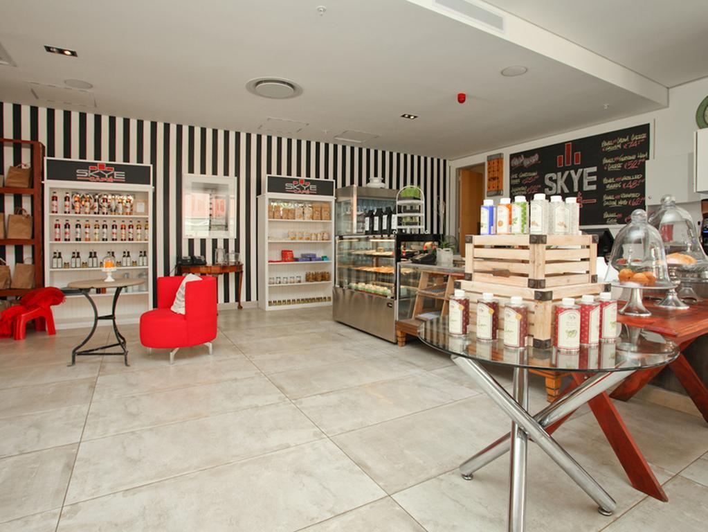 Luxurious Sandton Skye Apartment ภายนอก รูปภาพ