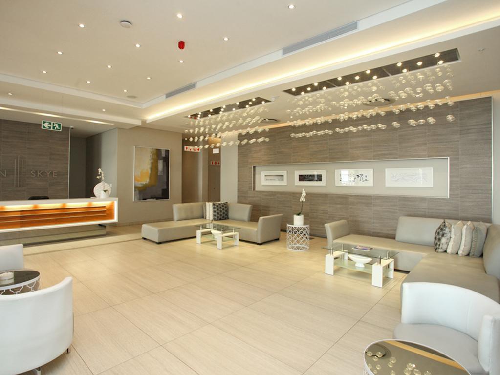 Luxurious Sandton Skye Apartment ภายนอก รูปภาพ