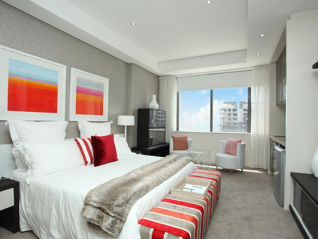 Luxurious Sandton Skye Apartment ภายนอก รูปภาพ