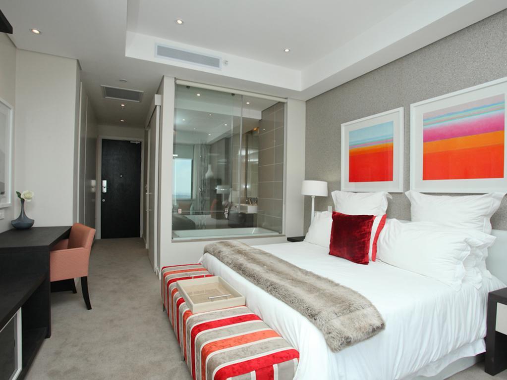 Luxurious Sandton Skye Apartment ภายนอก รูปภาพ