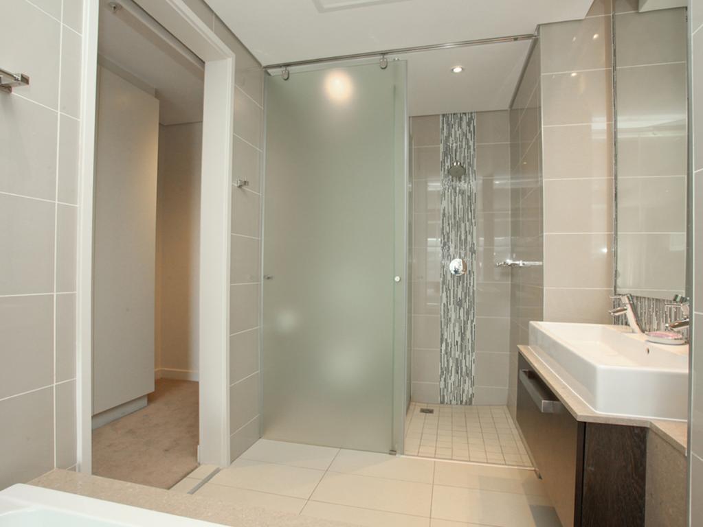 Luxurious Sandton Skye Apartment ภายนอก รูปภาพ
